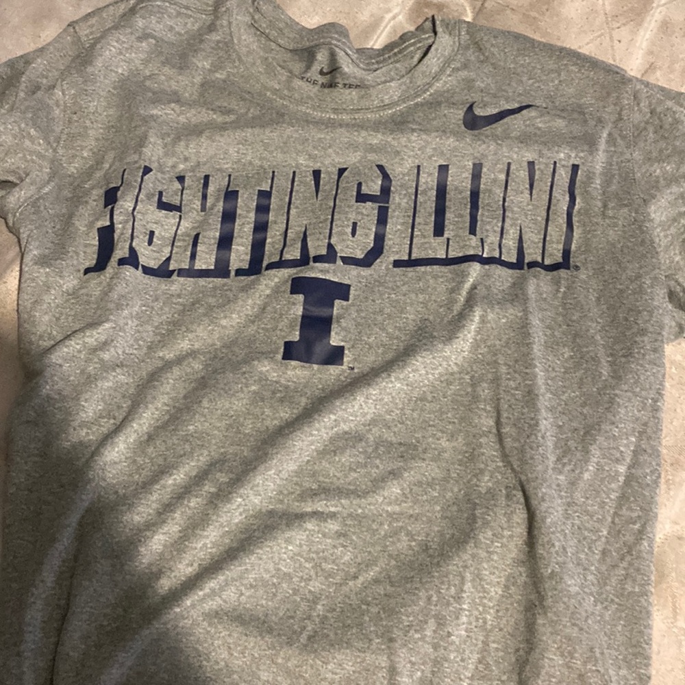 Men’s t shirt